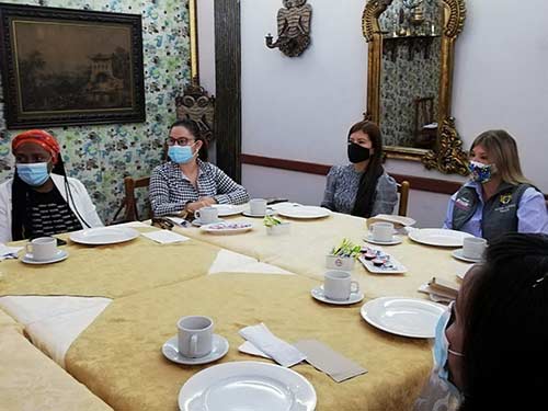 Secretaría de la Mujer continúa fortaleciendo acciones hacia las comunidades