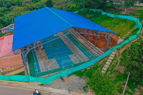 Se renueva polideportivo de Mondomo