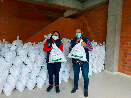 Avanza entrega de kits de asistencia alimentaria, gracias a recursos propios de la Gobernación del Cauca Avanza entrega de kits de asistencia alimentaria, gracias a recursos propios de la Gobernación del Cauca