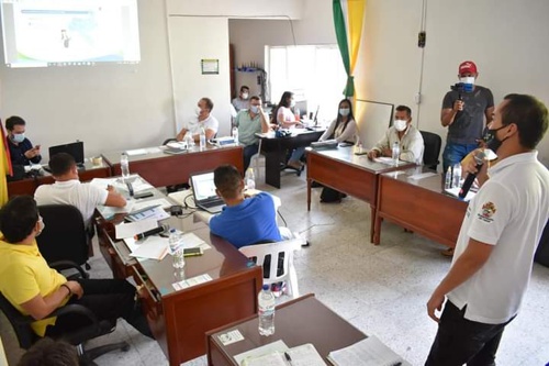 Buscan solucionar problema de agua potable en Mercaderes Buscan solucionar problema de agua potable en Mercaderes