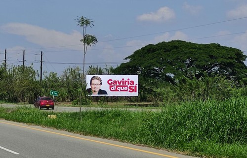 En vallas le piden el sí a Gaviria En vallas le piden el sí a Gaviria