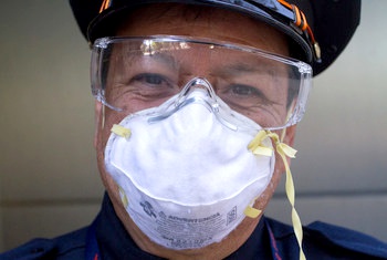 Hay que utilizar mascarilla después de recibir la vacuna Hay que utilizar mascarilla después de recibir la vacuna