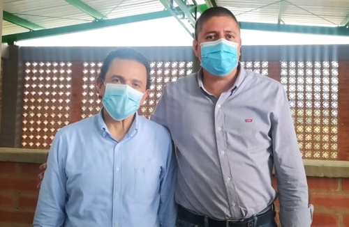 Miguel Ceballos - Alto Comisionado para la Paz junto a Oscar Eduin López - Alcalde de Buenos Aires, Cauca