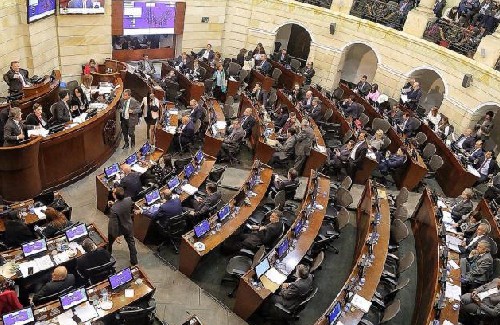 Se hundió el proyecto que pretendía extender mandatos Se hundió el proyecto que pretendía extender mandatos