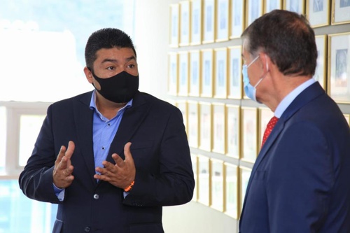 Alcalde de Miranda firmó Piso de Protección Social con MinTrabajo para beneficiar a campesinos paneleros Alcalde de Miranda firmó Piso de Protección Social con MinTrabajo para beneficiar a campesinos paneleros