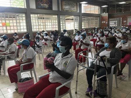Alcaldía de Puerto Tejada comparte literatura con adultos mayores Alcaldía de Puerto Tejada comparte literatura con adultos mayores