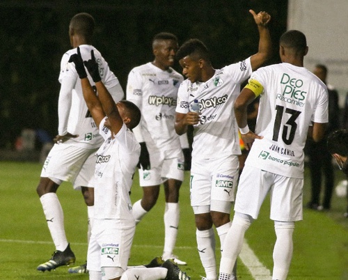 Deportivo Cali goleó y movió el grupo de los ocho. Deportivo Cali goleó y movió el grupo de los ocho.