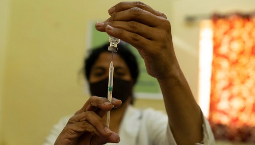 En vilo 136 millones de empleados de la salud en el mundo En vilo 136 millones de empleados de la salud en el mundo