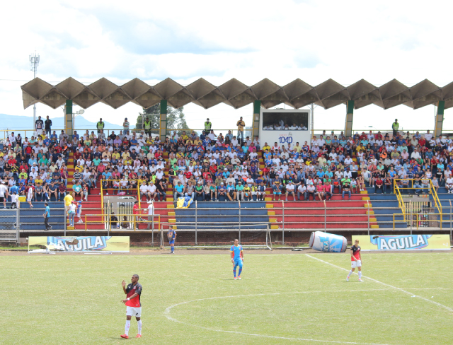 No podrá venderse el Estadio Ciro López a particulares