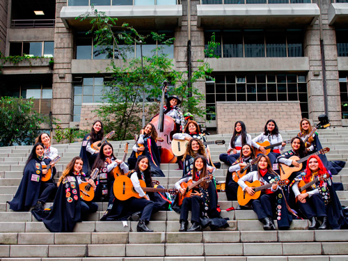 La Tuna Femenina Javeriana celebra sus 50 años