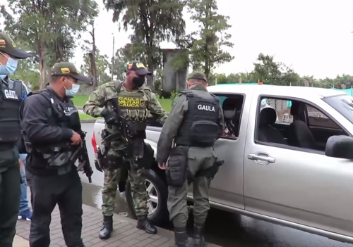 Rescatan a veterinarios que fueron secuestrados en Timbío Rescatan a veterinarios que fueron secuestrados en Timbío