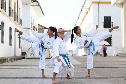 Carolina Bolaños practica Karate y por su rendimiento es orgullo caucano