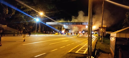 Con el de Tunía ya son dos los peajes destruidos en el Cauca Con el de Tunía ya son dos los peajes destruidos en el Cauca