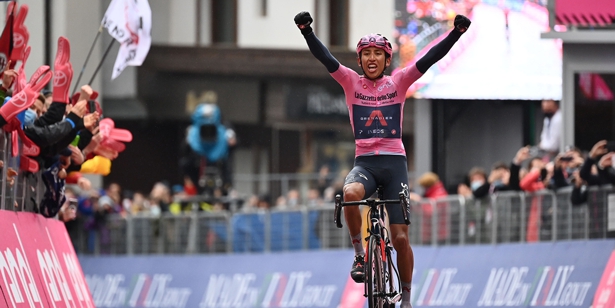 Otra apoteósica victoria de Egan Bernal en el Giro de Italia Otra apoteósica victoria de Egan Bernal en el Giro de Italia