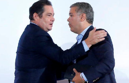 El gobierno y la ultraderecha atizando el fuego con miras al 2022 El gobierno y la ultraderecha atizando el fuego con miras al 2022
