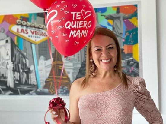 Julieta Ortíz Guerrero, gerente de la Industria Licorera del Cauca celebró su cumpleaños