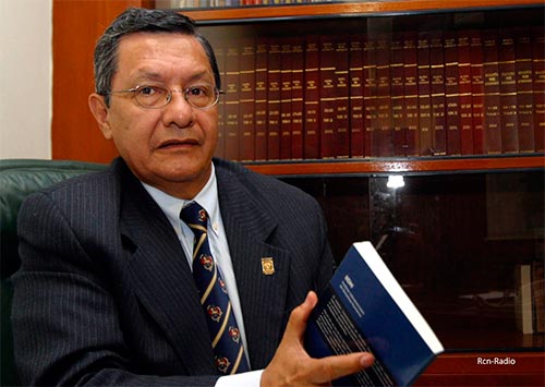 Rosember Pabón, “comandante uno” propone un Benidorm con Petro y Uribe Rosember Pabón, “comandante uno” propone un Benidorm con Petro y Uribe