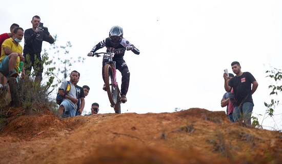 Sebastián Holguín, ciclista quilichagueño entre los mejores del mundo
