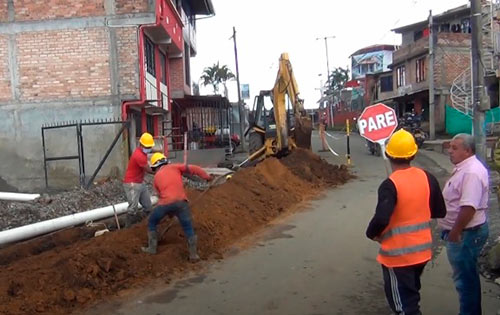Ampliación y reposición de redes en la Vereda de Torres Ampliación y reposición de redes en la Vereda de Torres