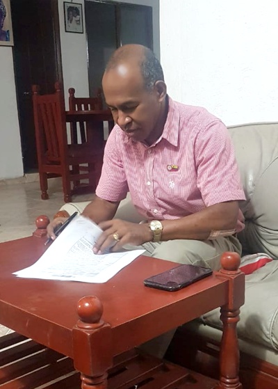 Alcalde de Puerto Tejada firmó convenio para pavimentar vía en Las Brisas Alcalde de Puerto Tejada firmó convenio para pavimentar vía en Las Brisas