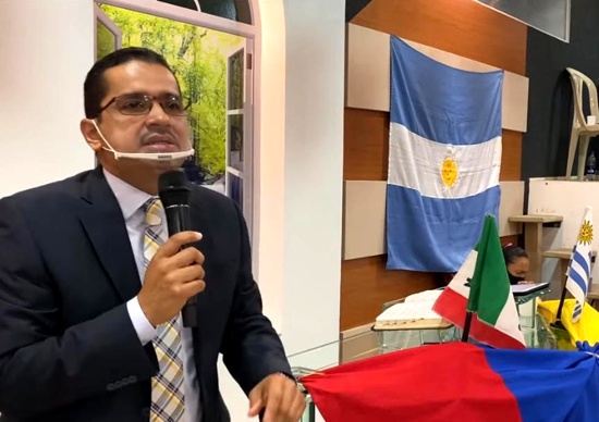 Aldemar Novoa Betancourth, pastor de la iglesia evangélica Pentecostal Unida de Colombia Aldemar Novoa Betancourth, pastor de la iglesia evangélica Pentecostal Unida de Colombia