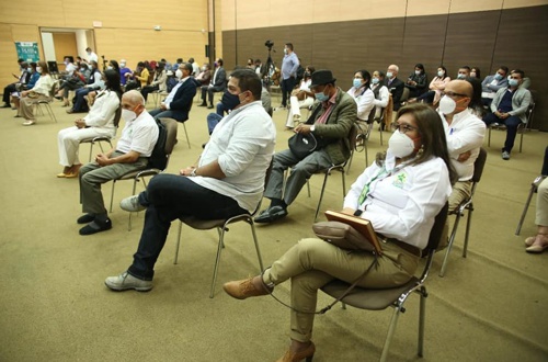 Con pipilongo, Baterimba y alegría desbordante, se lanzó nuevo Plan de Premios de la Lotería del Cauca. Con pipilongo, Baterimba y alegría desbordante, se lanzó nuevo Plan de Premios de la Lotería del Cauca.