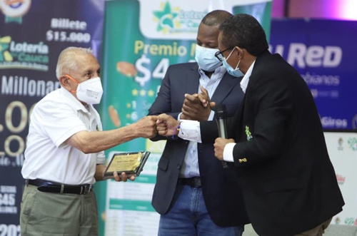 Con pipilongo, Baterimba y alegría desbordante, se lanzó nuevo Plan de Premios de la Lotería del Cauca Con pipilongo, Baterimba y alegría desbordante, se lanzó nuevo Plan de Premios de la Lotería del Cauca