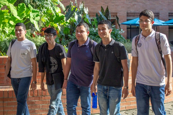 Conexión U lanza nueva convocatoria para otorgar 15 becas universitarias Conexión U lanza nueva convocatoria para otorgar 15 becas universitarias