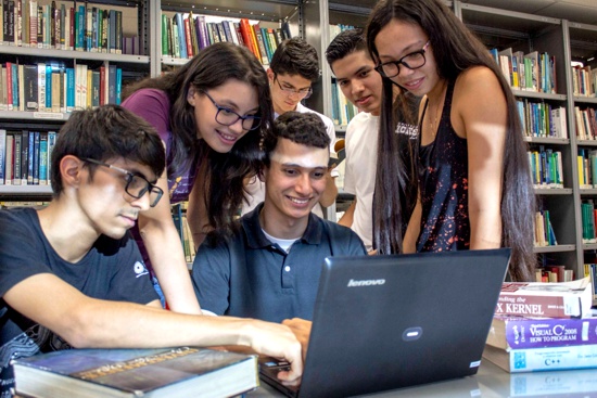 Conexión U lanza nueva convocatoria para otorgar 15 becas universitarias Conexión U lanza nueva convocatoria para otorgar 15 becas universitarias
