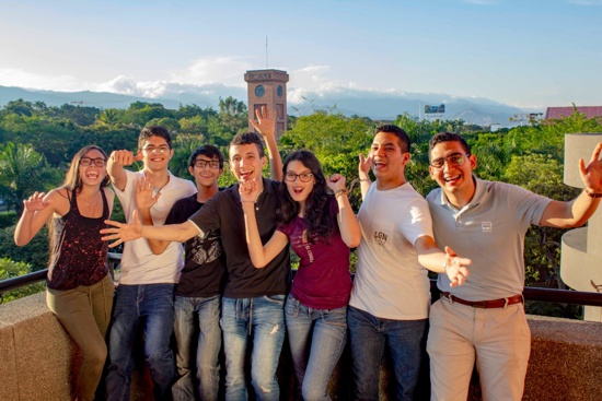 Conexión U lanza nueva convocatoria para otorgar 15 becas universitarias Conexión U lanza nueva convocatoria para otorgar 15 becas universitarias