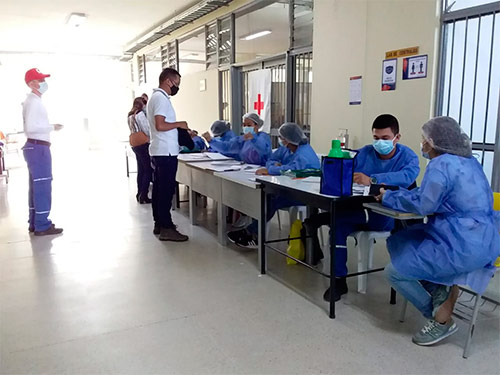 Unicauca realizó jornada de vacunación dirigida a docentes 
