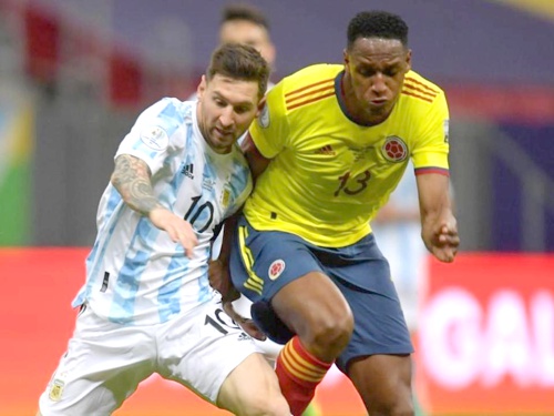 Messi y Yerry Mina Messi y Yerry Mina