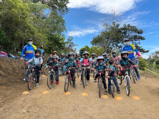 Niños de Popayán podrán practicar BMX en Xtreme Riders