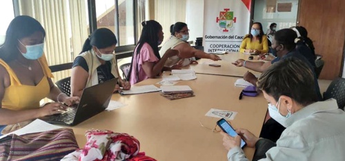 Nuevos espacios de participación para mujeres líderes del Cauca Nuevos espacios de participación para mujeres líderes del Cauca