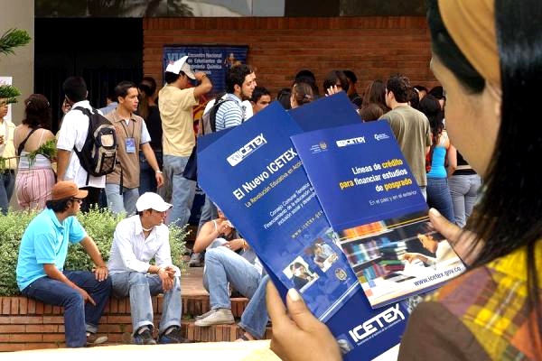 Proyecto de ley perdonaría intereses de Icetex a buenos estudiantes