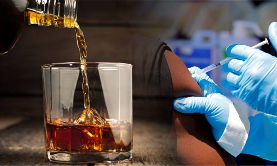 ¿Puedo tomar alcohol antes y después de vacunarme?