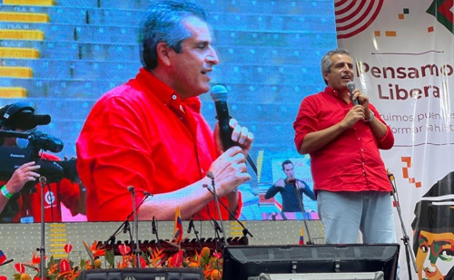 Senador Velasco, precandidato a la Presidencia