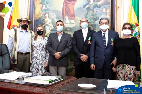Unicomfacauca fue reconocida en sus 20 años de labor profesional