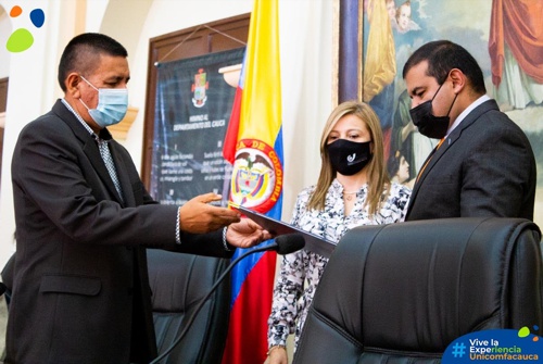 Unicomfacauca fue reconocida en sus 20 años de labor profesional