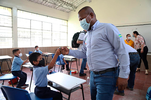 Gobernador del Cauca continúa propiciando espacios de interacción con las lideresas del municipio de Popayán