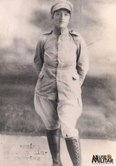 La primera mujer soldado colombiana La primera mujer soldado colombiana
