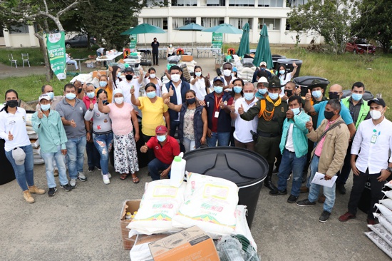 5.300 millones para el fortalecimiento de la cadena del aguacate hass en el Cauca 5.300 millones para el fortalecimiento de la cadena del aguacate hass en el Cauca