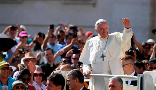 Con aplausos y cantos Colombia recibió hace 4 años al Papa Francisco