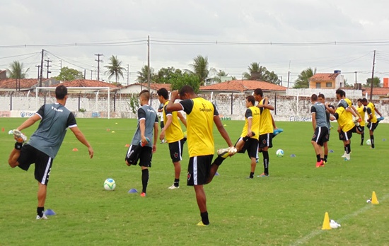 Fútbol seguro: ejercicios de calentamiento que ayudan a evitar lesiones Fútbol seguro: ejercicios de calentamiento que ayudan a evitar lesiones