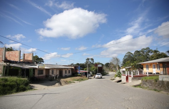 Inicia pavimentación de vía El Cairo-Cajibío en el Cauca