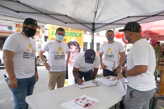 Recolección de firmas para la candidatura a la presidencia de Alejandro Gaviria en Santander de Quilichao Recolección de firmas para la candidatura a la presidencia de Alejandro Gaviria en Santander de Quilichao