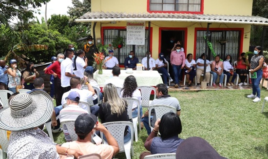 Desde la zona rural de Popayán, Gobierno Departamental lideró diálogo con comunidades. Desde la zona rural de Popayán, Gobierno Departamental lideró diálogo con comunidades.
