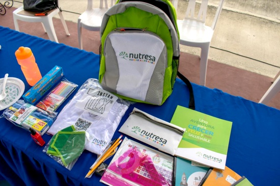 1300 niños y niñas beneficiados con la entrega de kits escolares