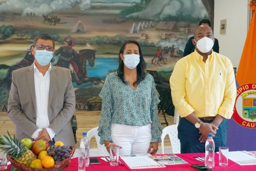 Ministra de Cultura, auténtica lideresa del Pacífico, estuvo en Caloto Ministra de Cultura, auténtica lideresa del Pacífico, estuvo en Caloto