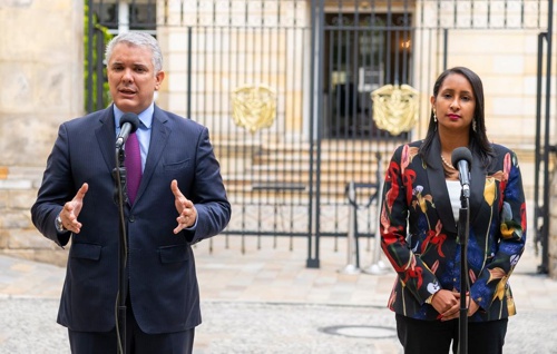 Ministra de Cultura, auténtica lideresa del Pacífico, estuvo en Caloto Ministra de Cultura, auténtica lideresa del Pacífico, estuvo en Caloto